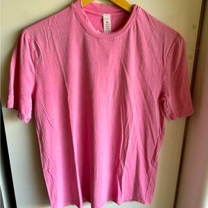 Lululemon Athletica LAB pink tee